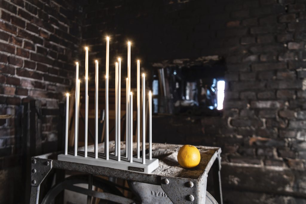 Elflugan Original - en modern designklassiker. Köp online med fri frakt!